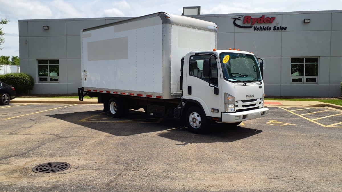 2018 Isuzu NPR HD 810385