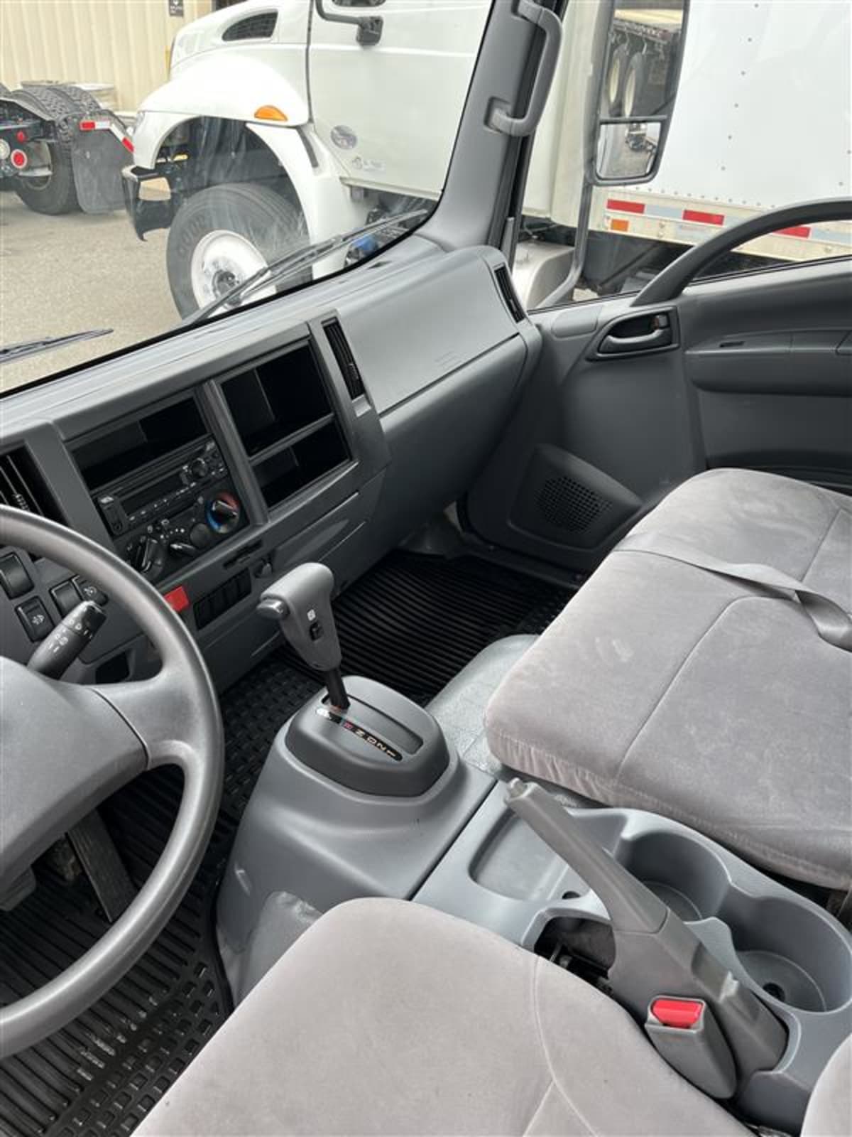 2018 Isuzu NPR HD 810394
