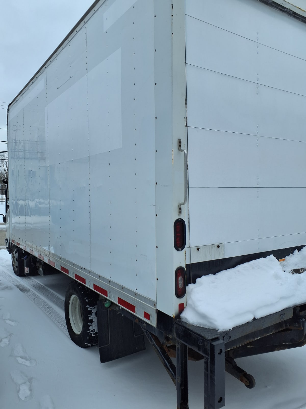 2018 Isuzu NPR HD 810407