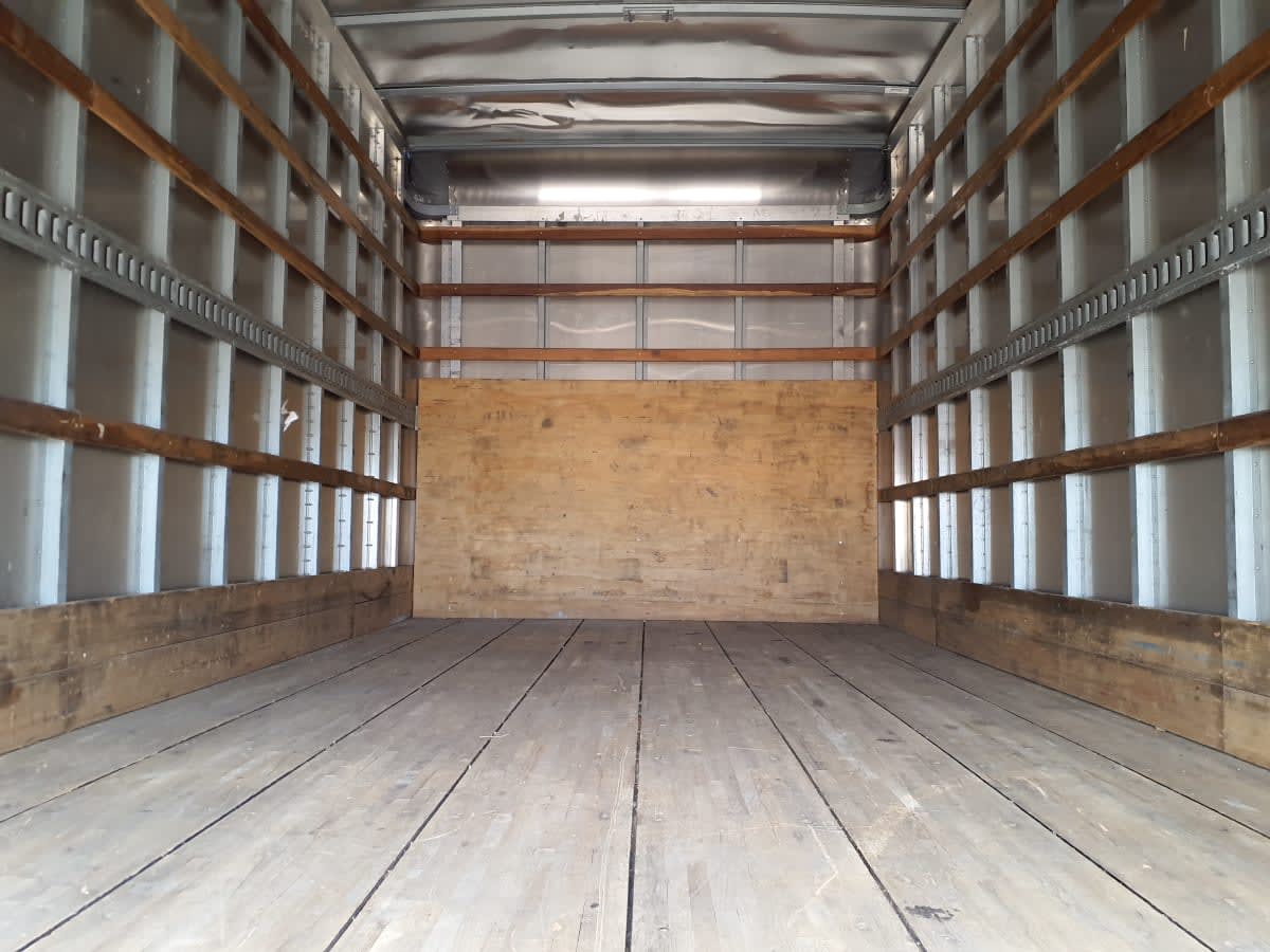 2018 Isuzu NPR HD 810422