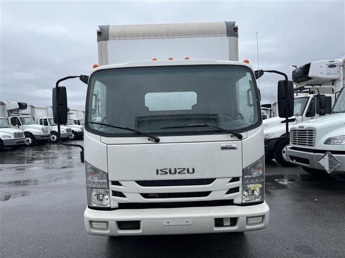 2018 Isuzu NPR HD 810427