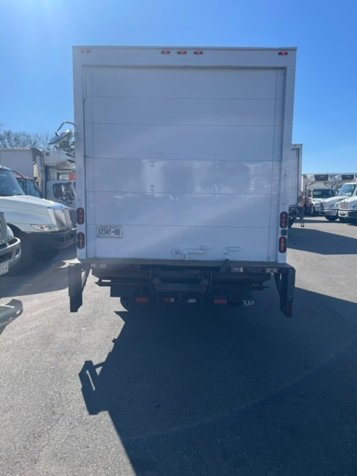 2018 Isuzu NPR HD 810435