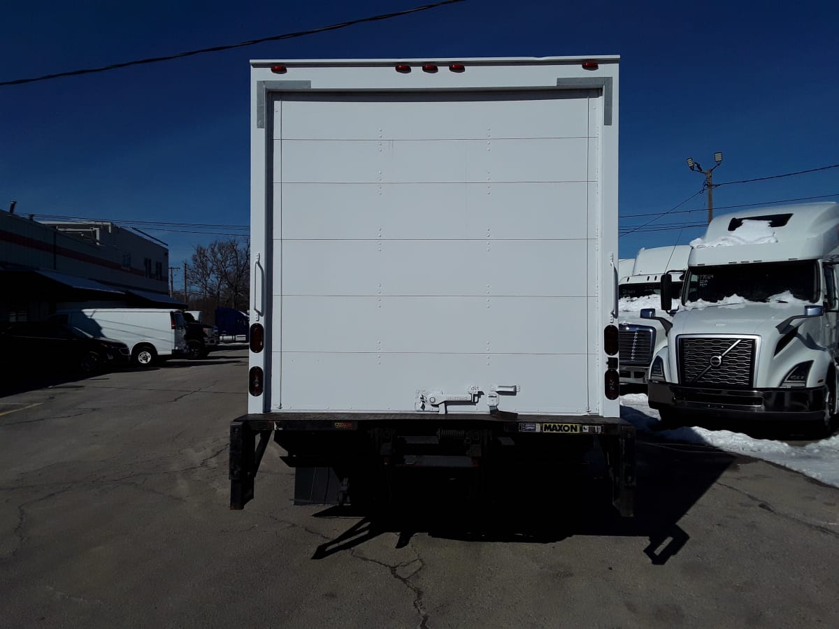 2018 Isuzu NPR HD 810447