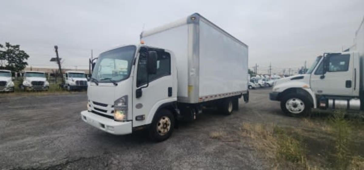 2018 Isuzu NPR HD 810485