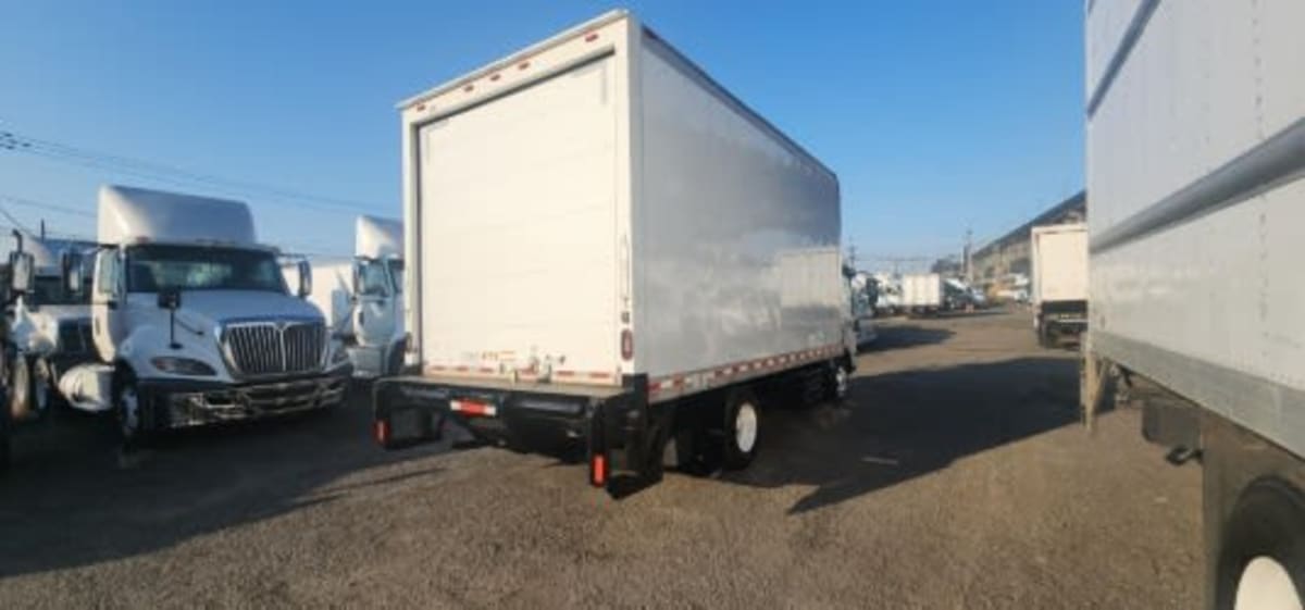 2018 Isuzu NPR HD 810491