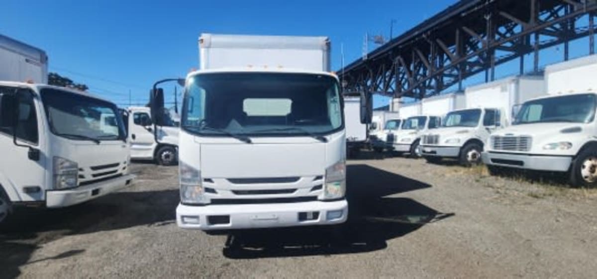 2018 Isuzu NPR HD 810492