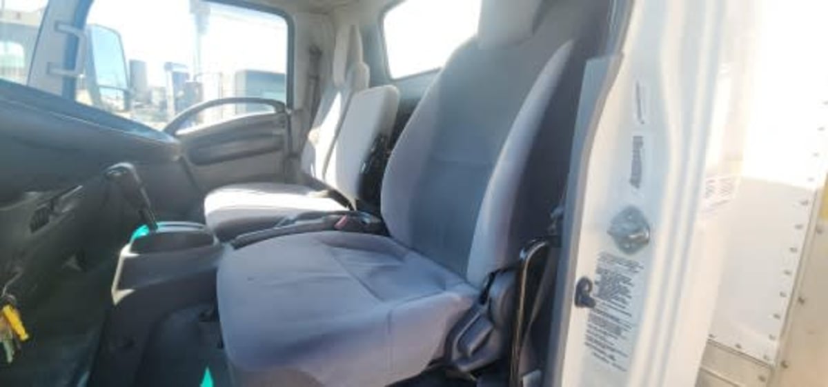 2018 Isuzu NPR HD 810492