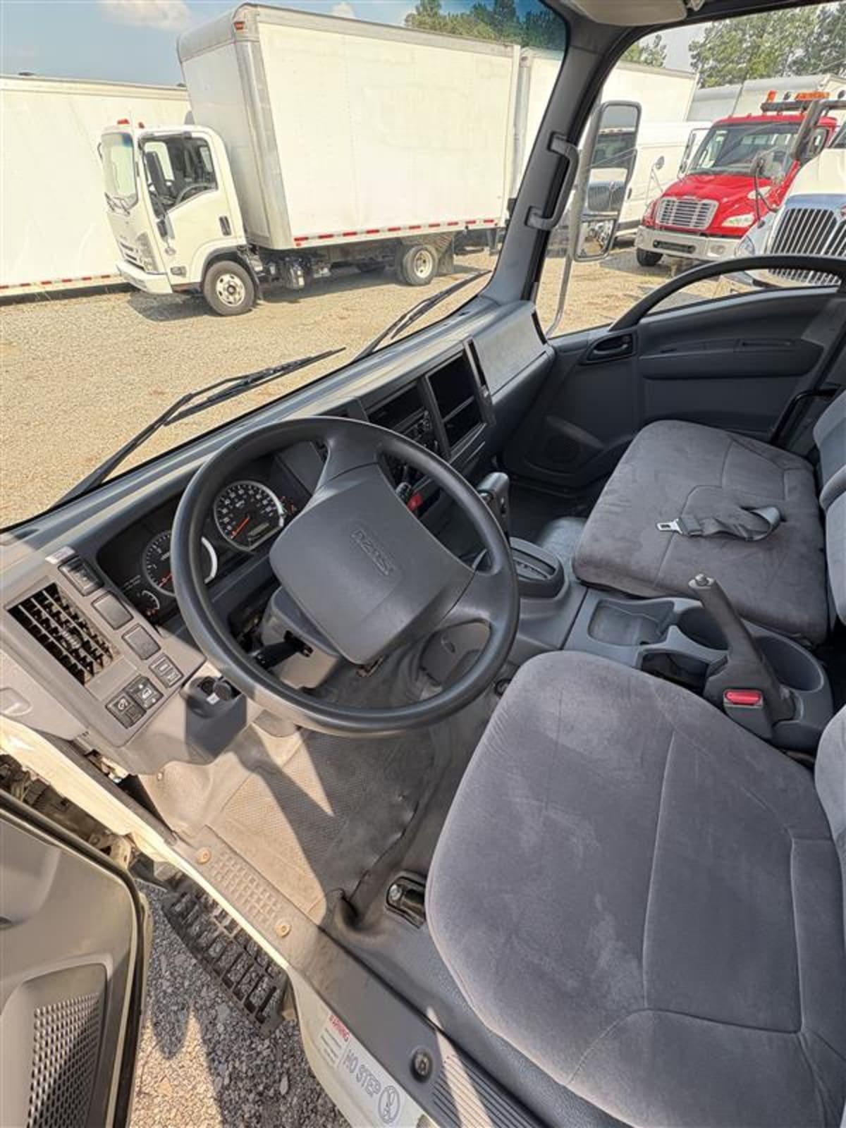 2019 Isuzu NPR HD 810504