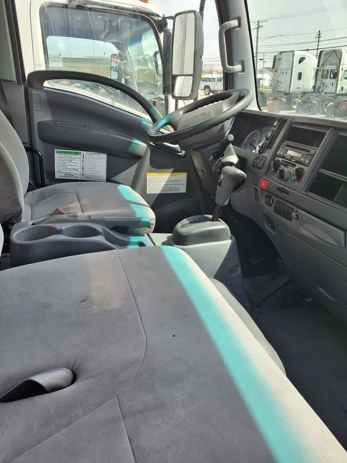 2018 Isuzu NPR HD 810510