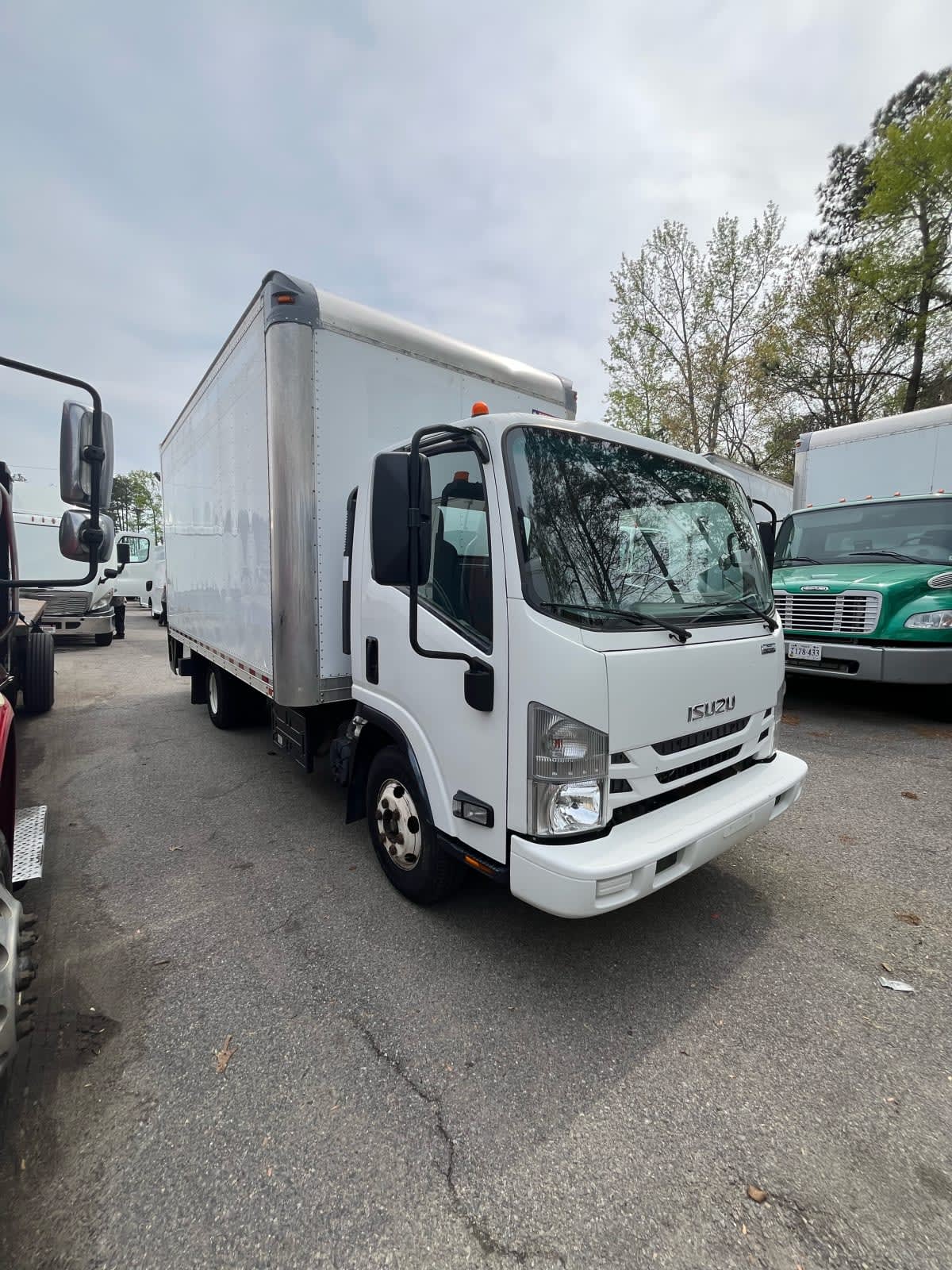 2019 Isuzu NPR HD 810528