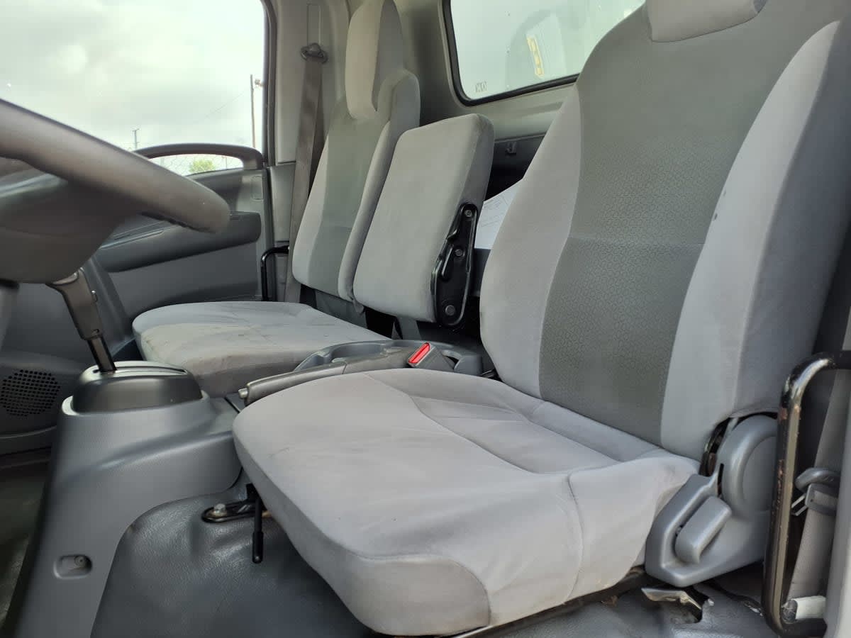 2019 Isuzu NPR HD 810535