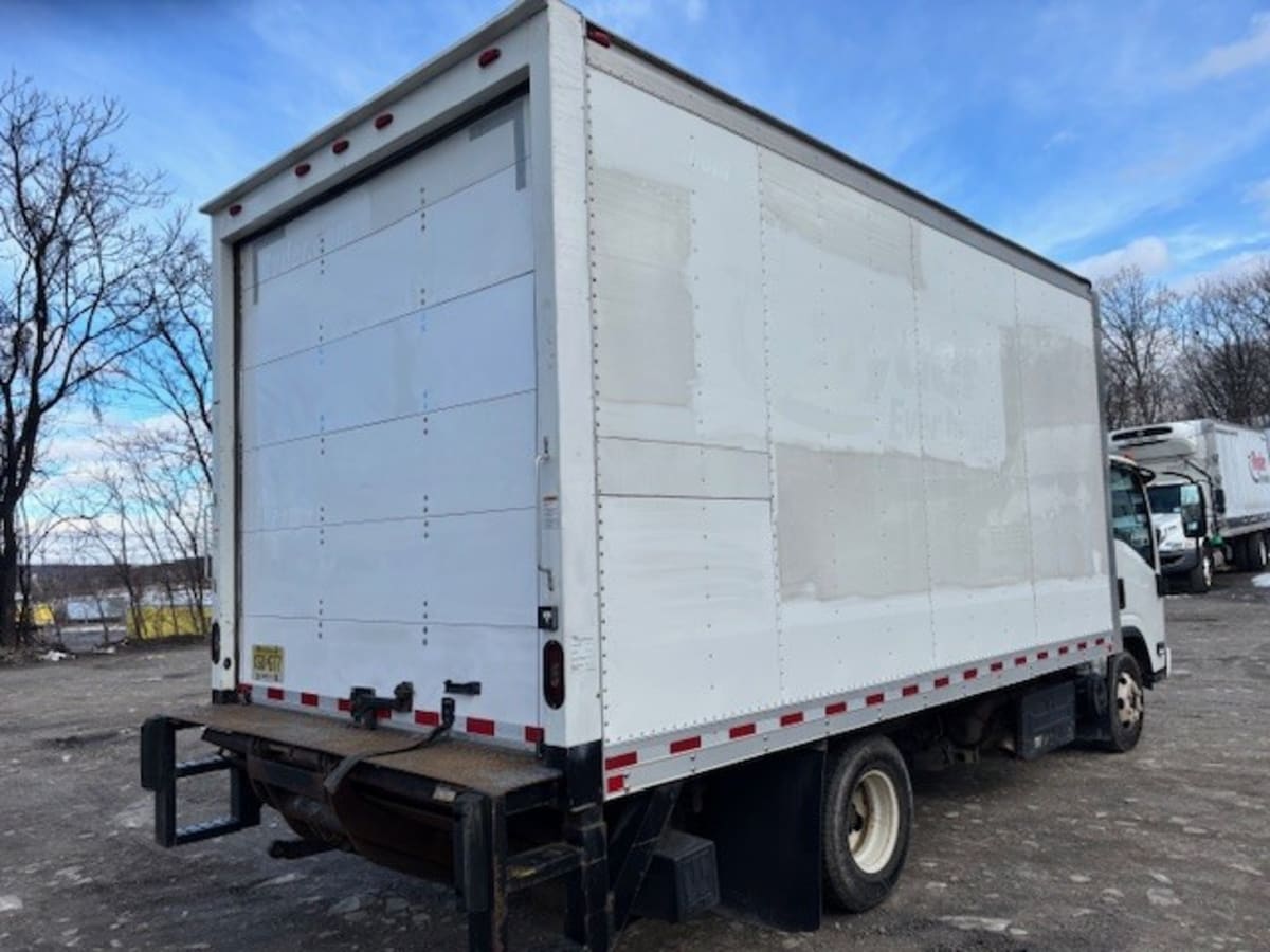 2019 Isuzu NPR HD 810537