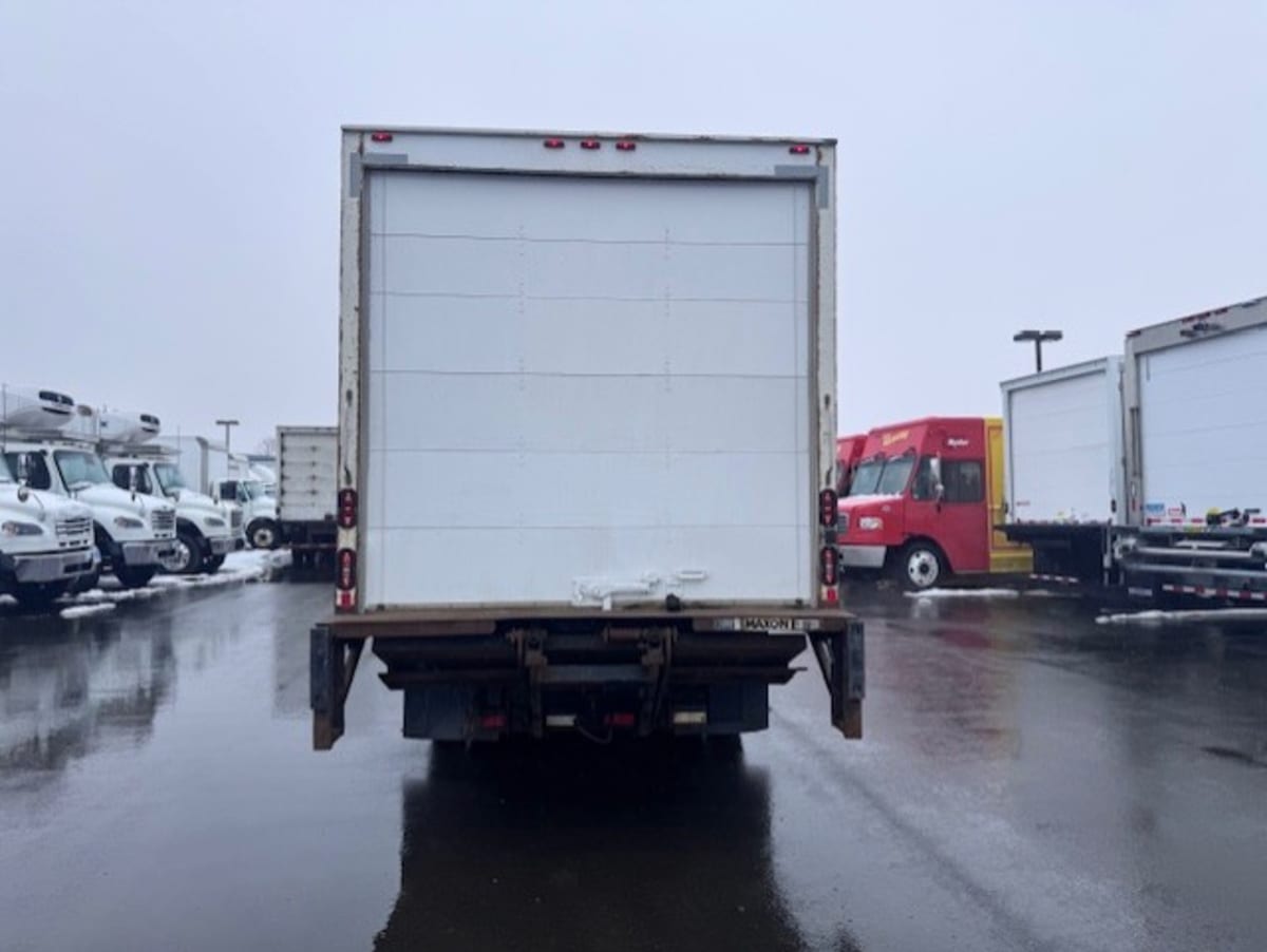 2018 Isuzu NPR HD 810557