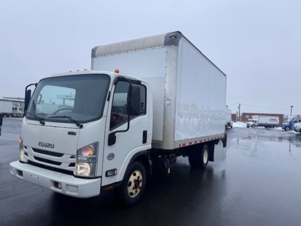 2018 Isuzu NPR HD 810557