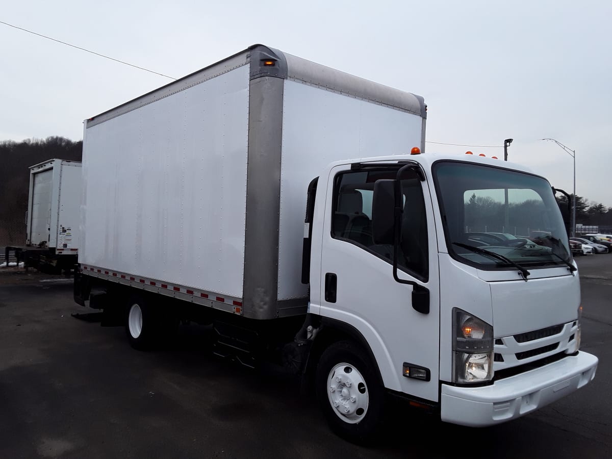 2018 Isuzu NPR HD 810564