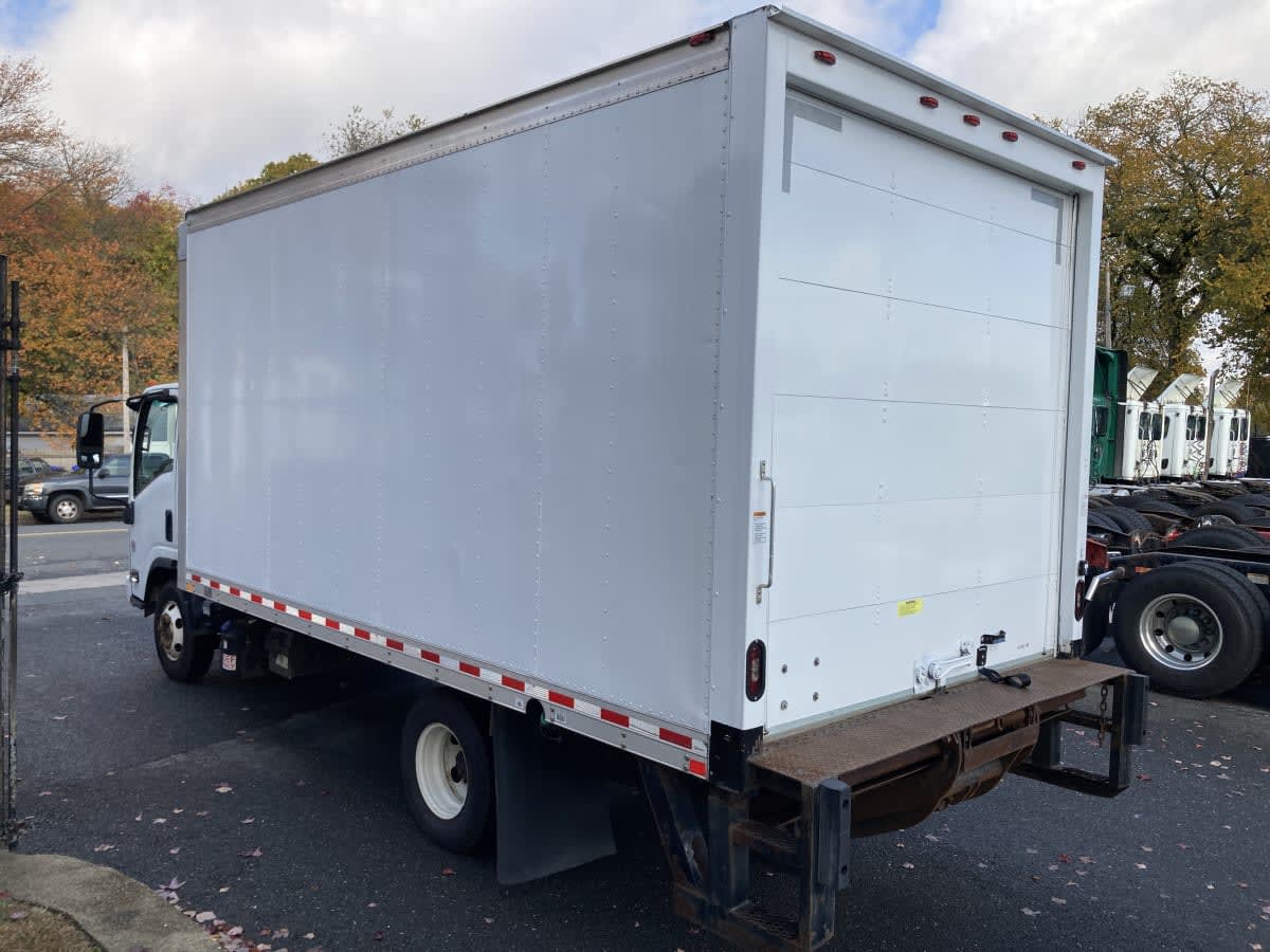 2018 Isuzu NPR HD 810581