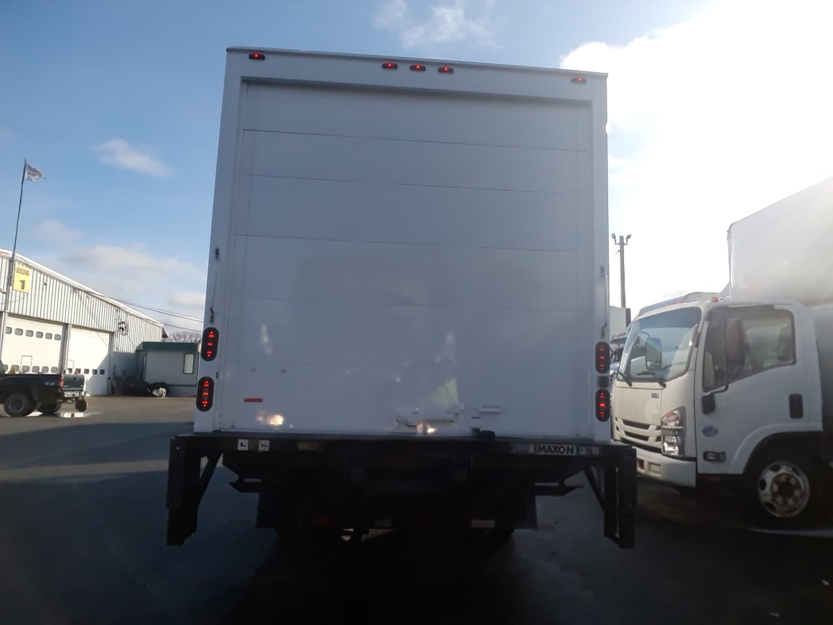 2019 Isuzu NPR HD 810589