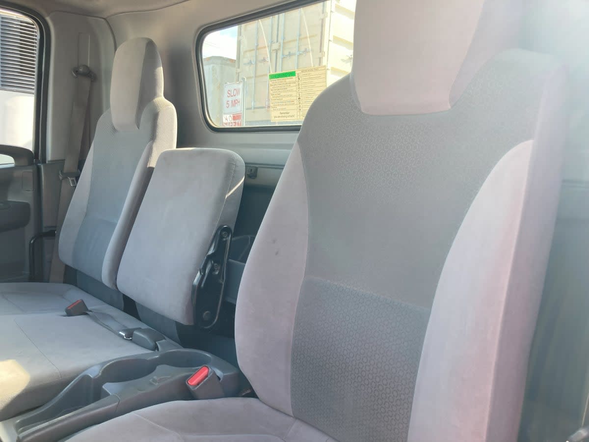 2019 Isuzu NPR HD 810594