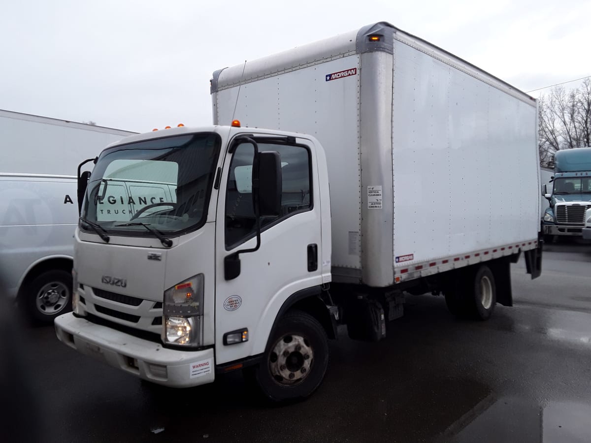 2018 Isuzu NPR HD 810606