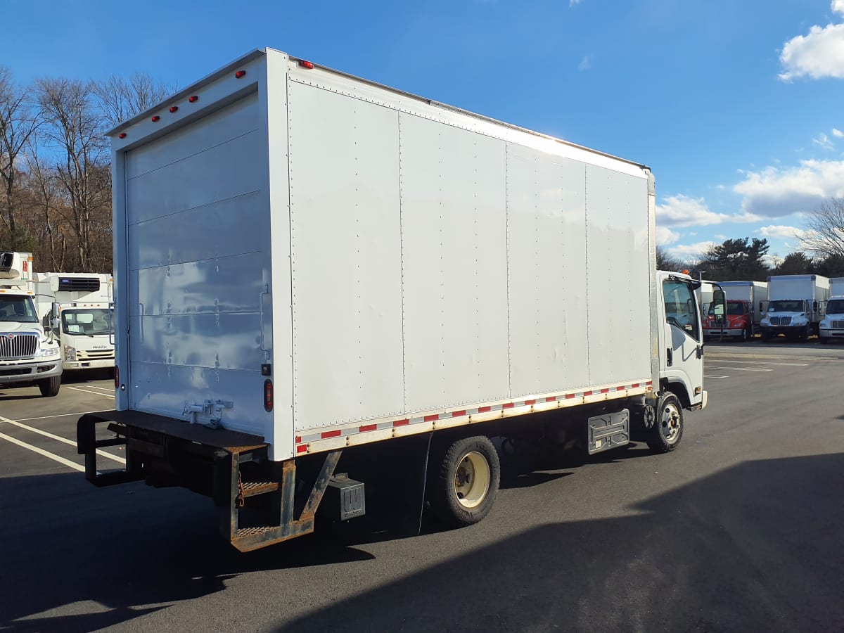 2018 Isuzu NPR HD 810611