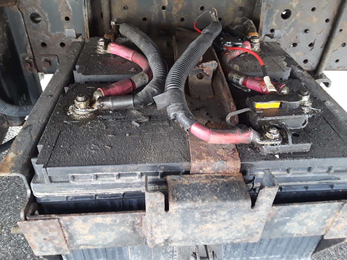 2018 Isuzu NPR HD 810618