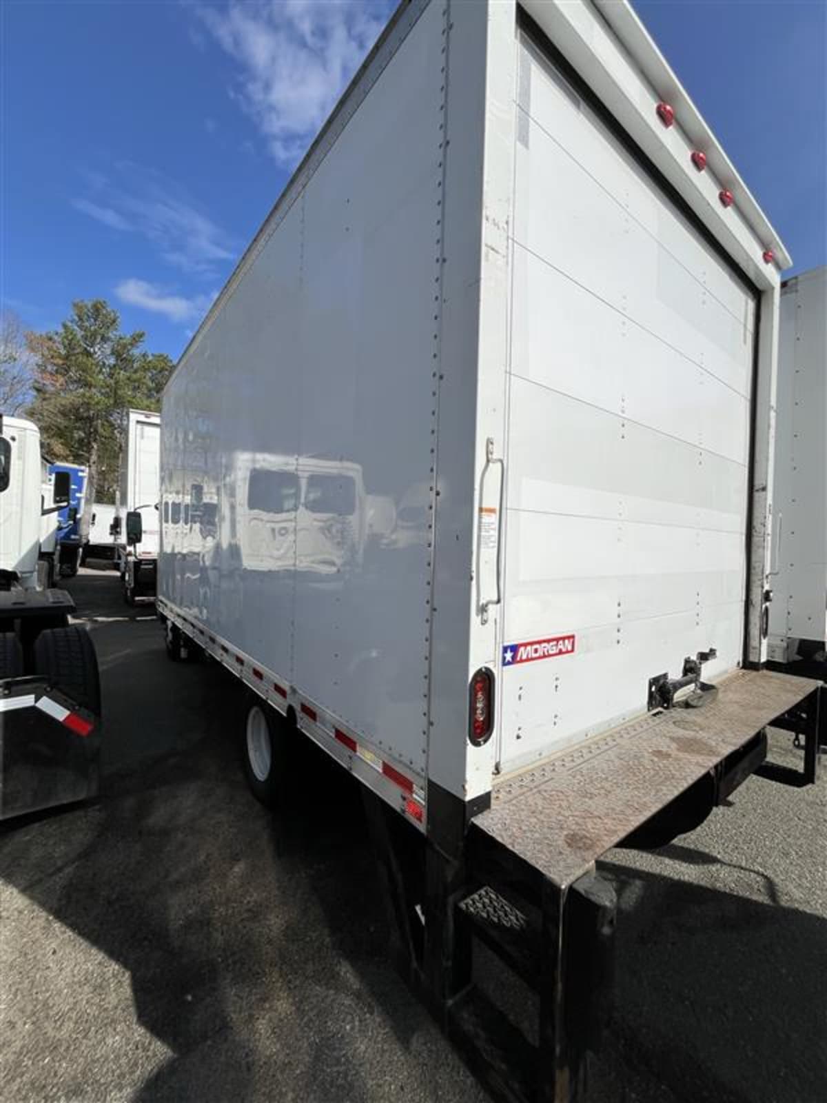 2019 Isuzu NPR HD 810634