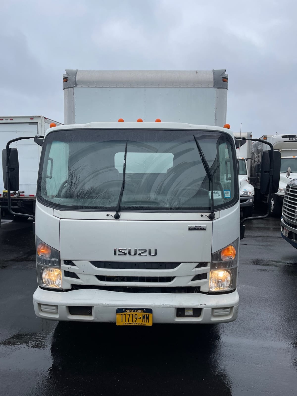 2019 Isuzu NPR HD 810645