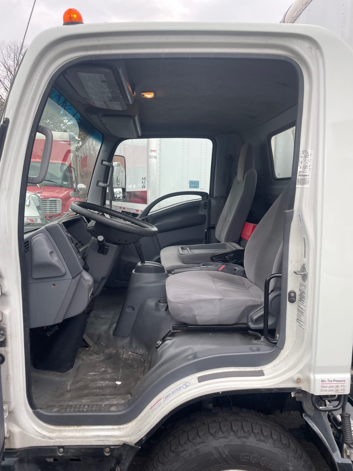 2019 Isuzu NPR HD 810649