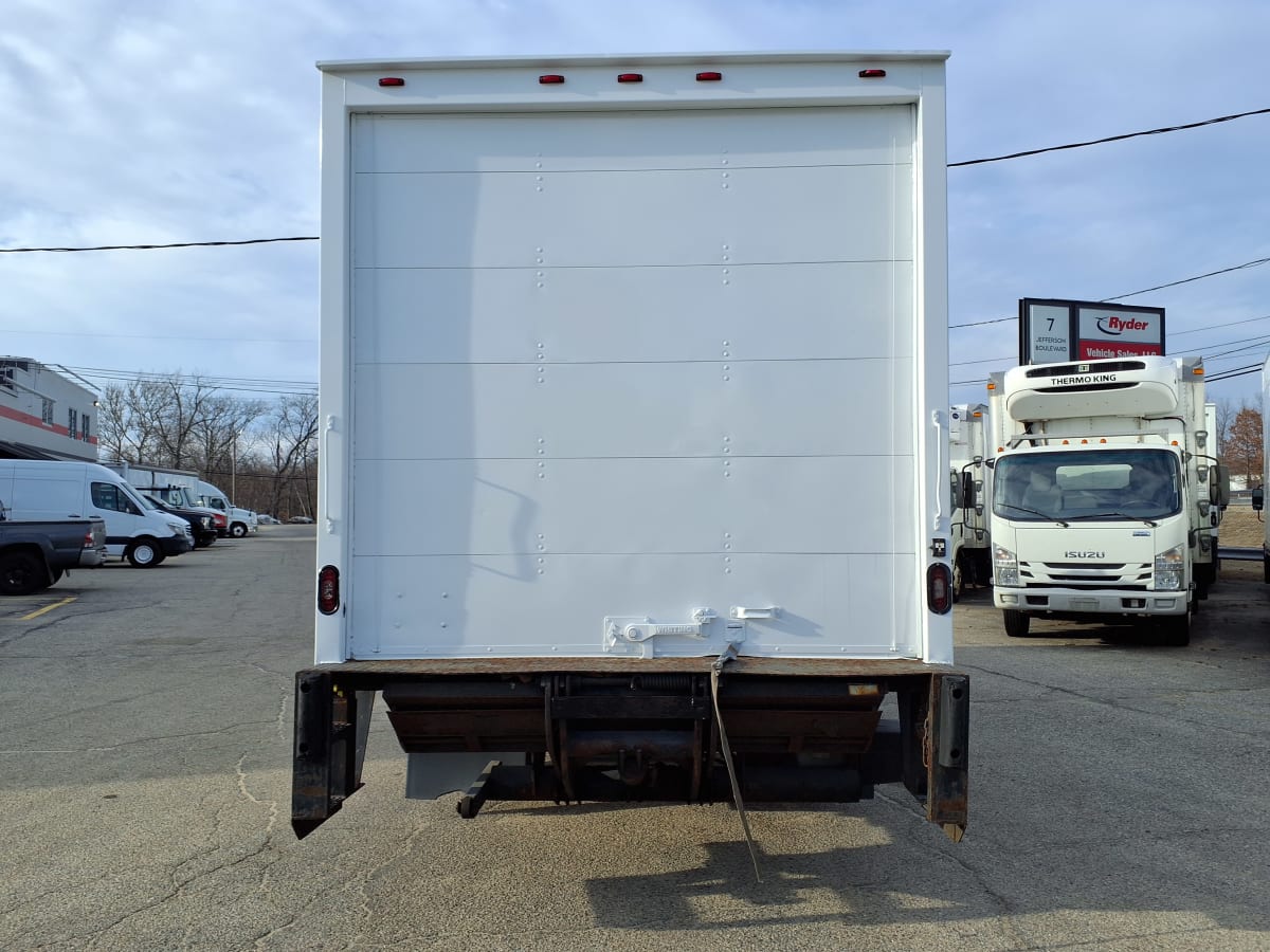 2018 Isuzu NPR HD 810655