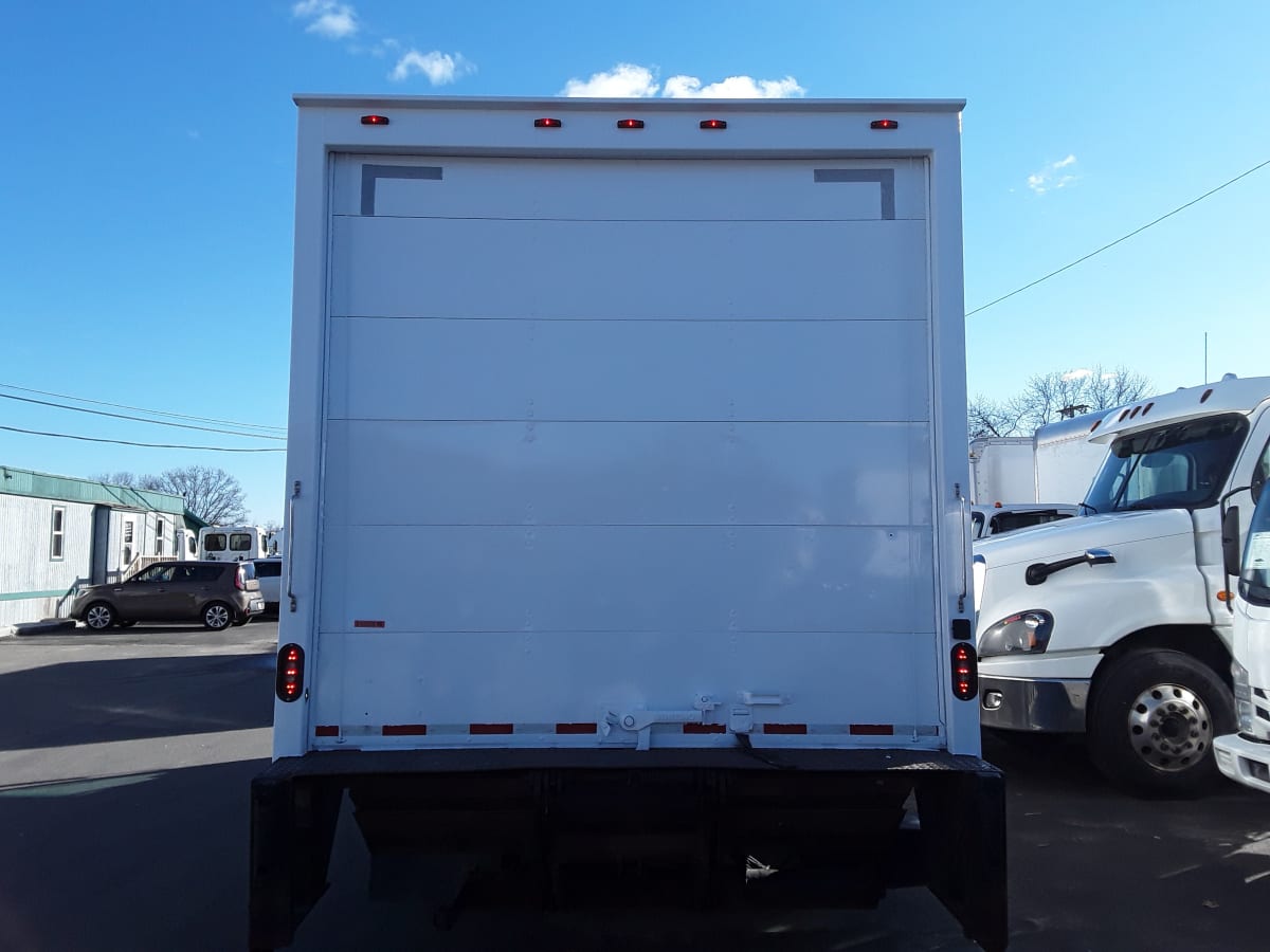 2018 Isuzu NPR HD 810658