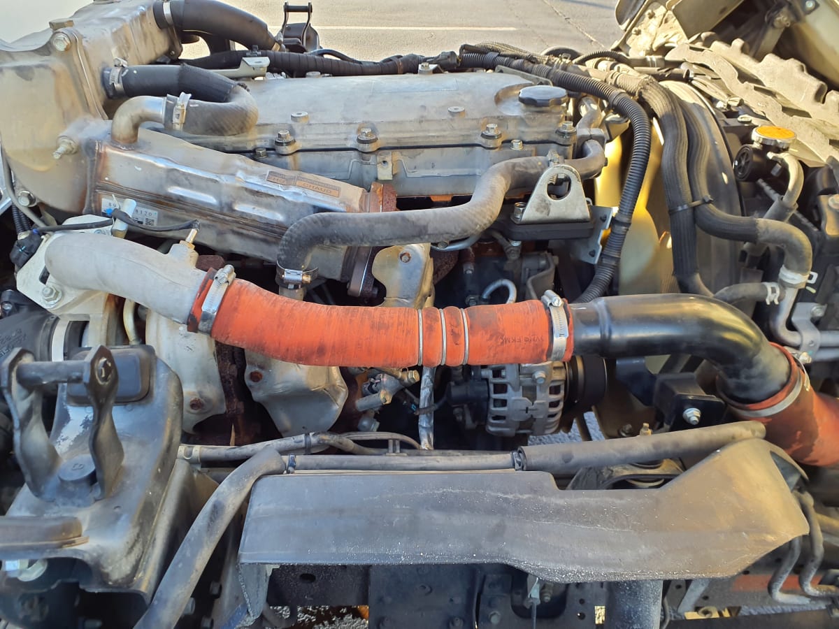 2019 Isuzu NPR HD 810745