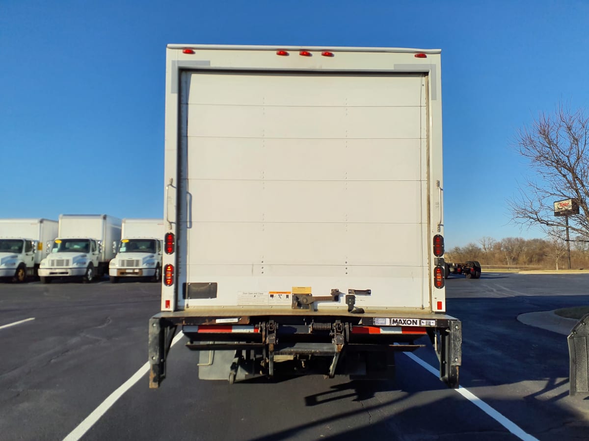 2019 Isuzu NPR HD 810745