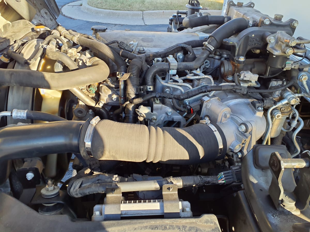 2019 Isuzu NPR HD 810745