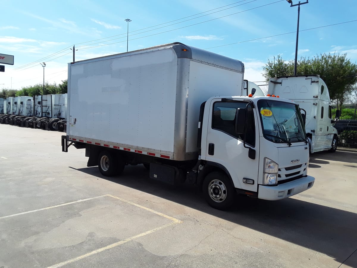 2019 Isuzu NPR HD 810752