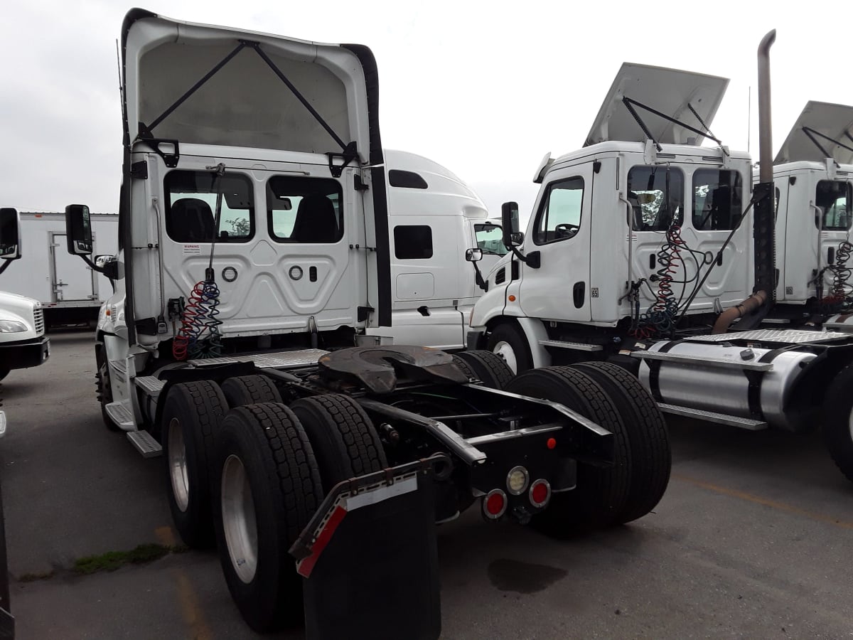 2019 Freightliner/Mercedes CASCADIA 125 810894