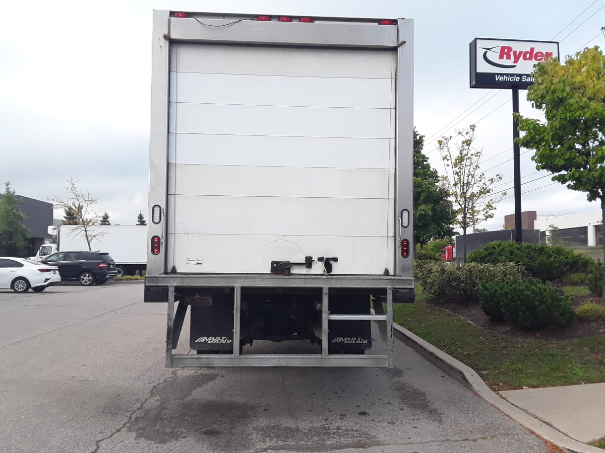 2019 Freightliner/Mercedes M2 106 810899