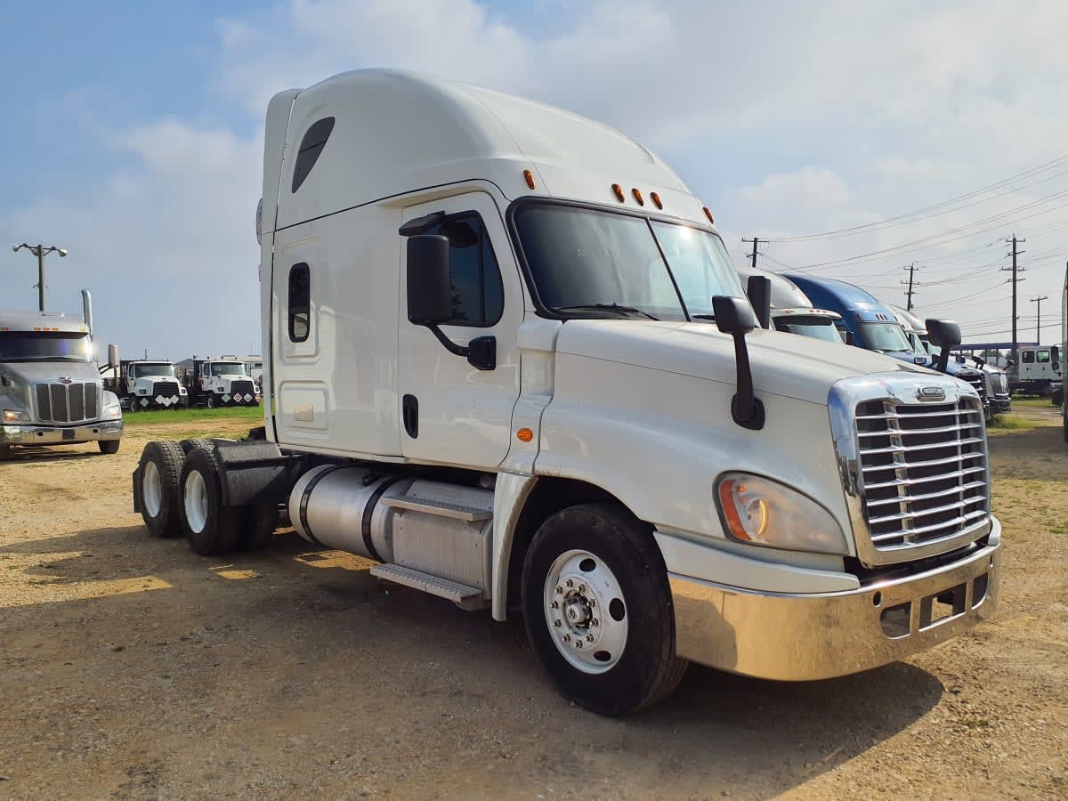 2019 Freightliner Cascadia in Converse, TX