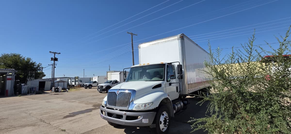 2019 Navistar International 4300 811035