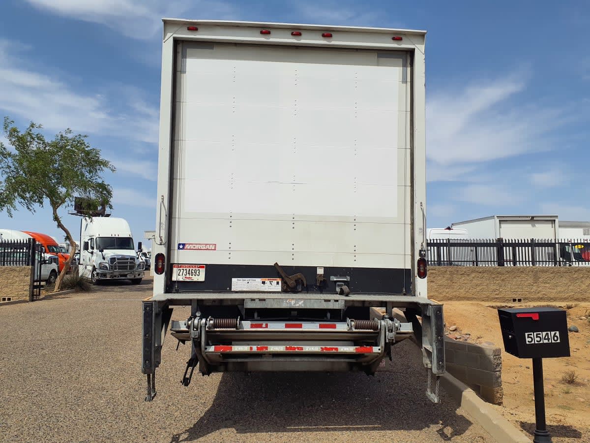 2019 Navistar International 4300 811037
