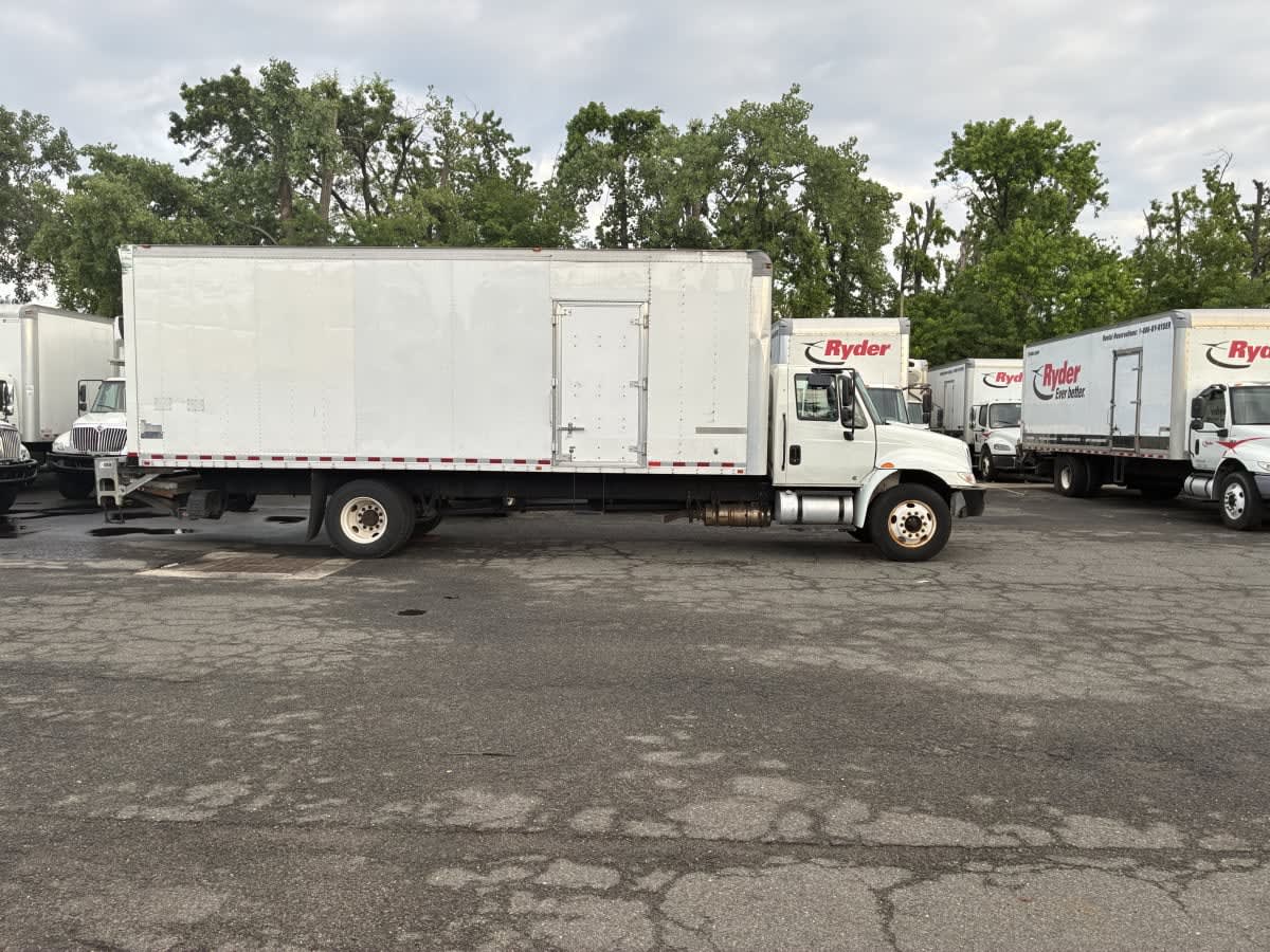 2019 Navistar International 4300 811043