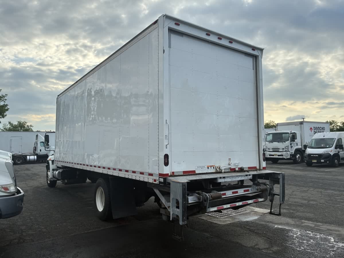 2019 Navistar International 4300 811043