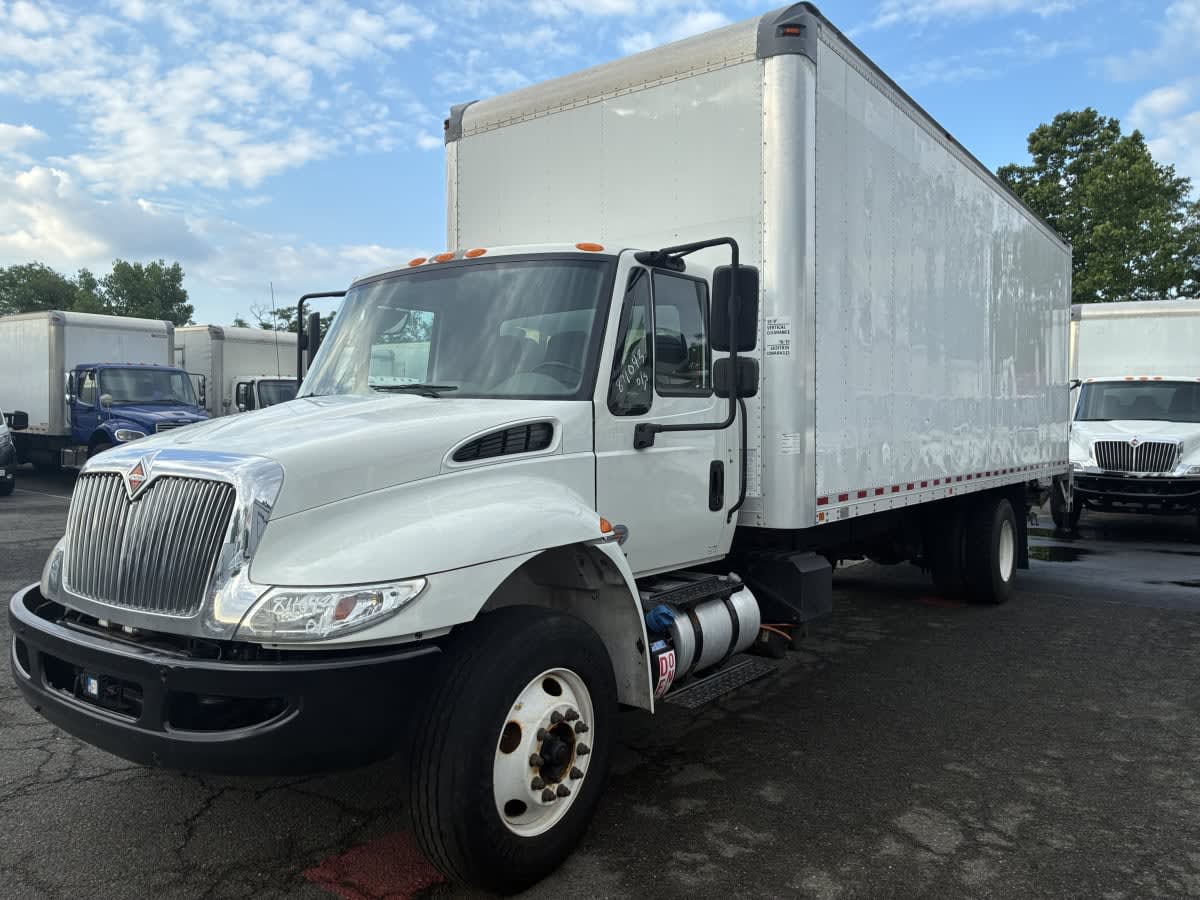 2019 Navistar International 4300 811043