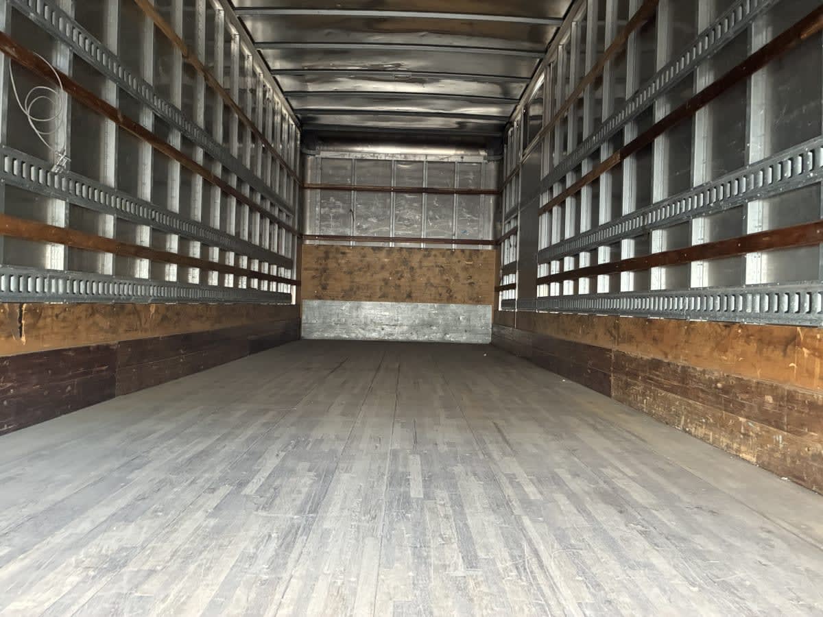 2019 Navistar International 4300 811043