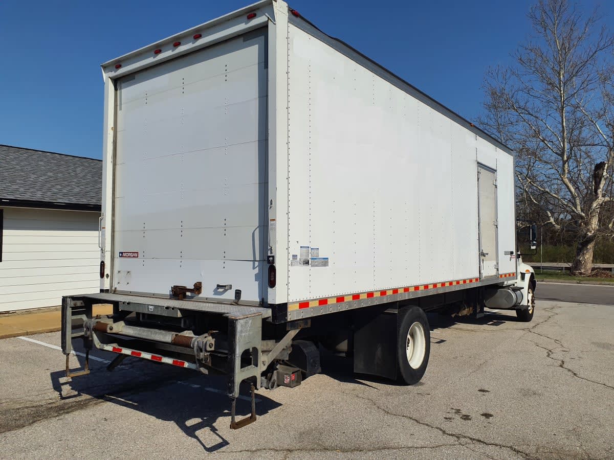 2019 Navistar International 4300 811128