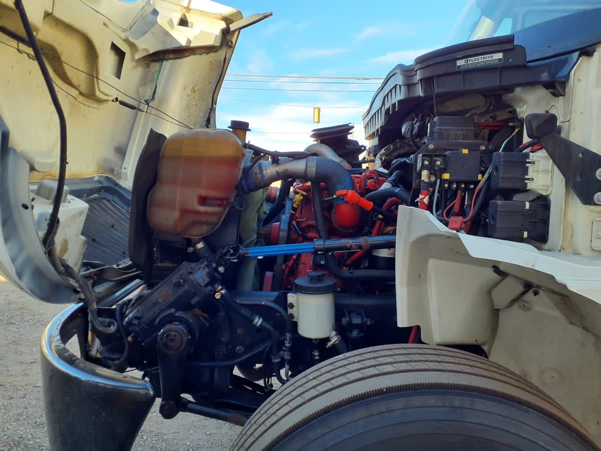 2019 International 4300 - image 9