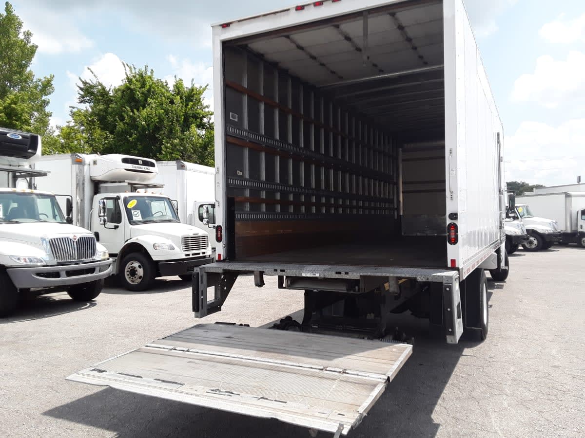 2019 Navistar International 4300 811143