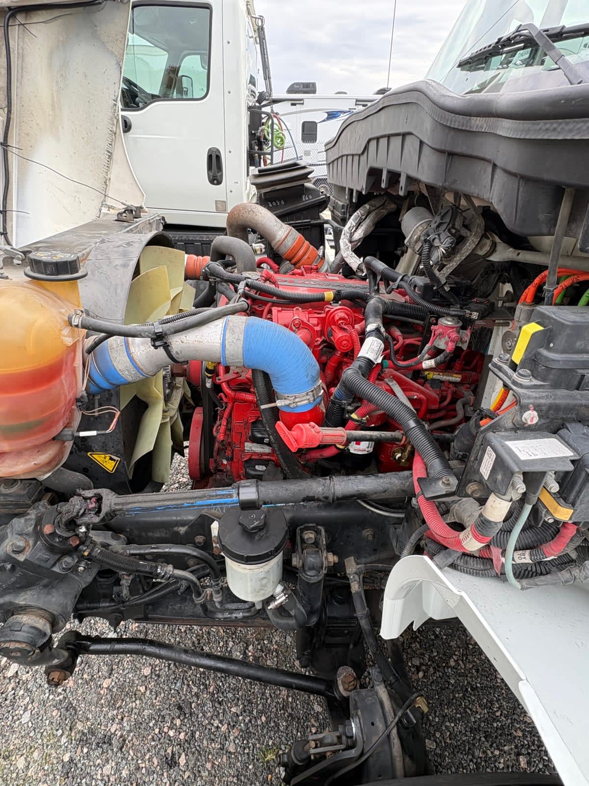 2019 Navistar International 4300 SBA 811187