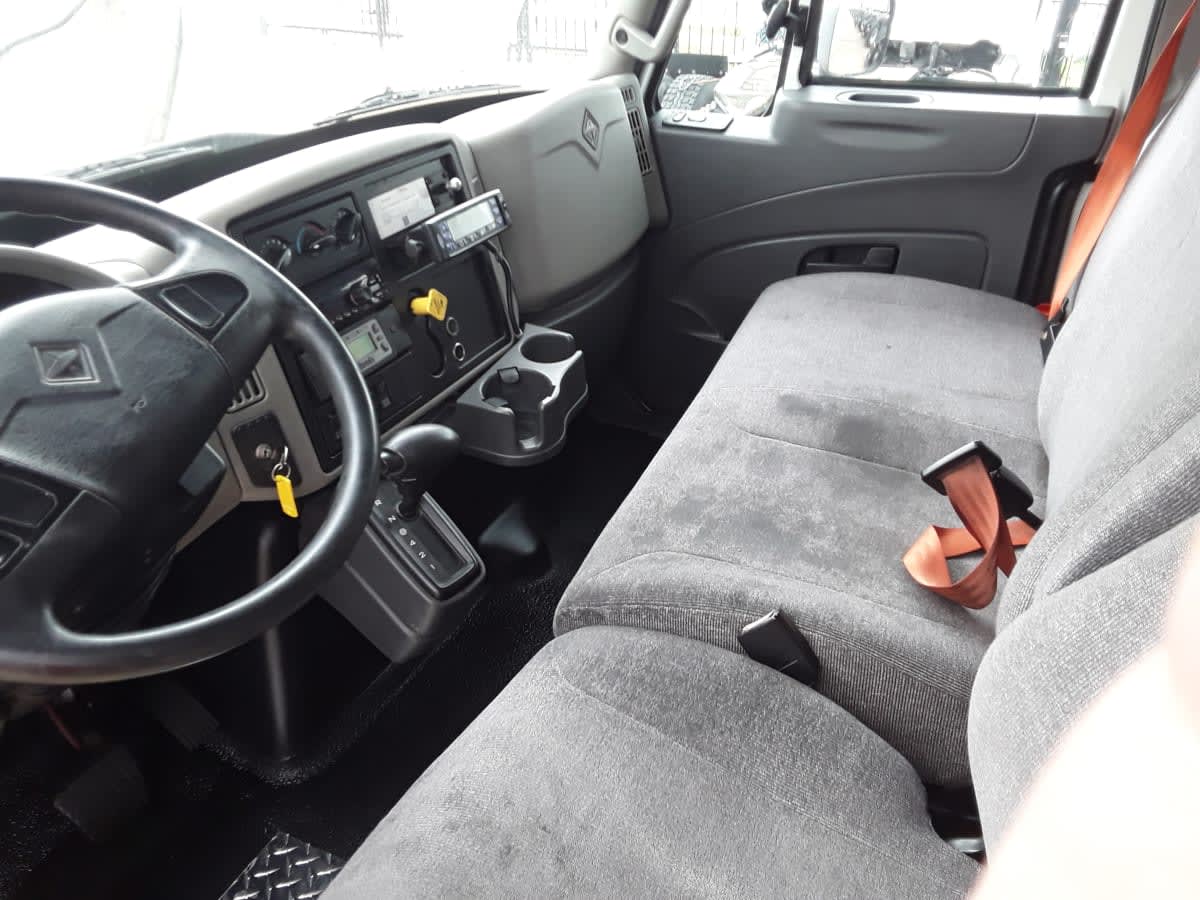 2019 Navistar International 4300 811226
