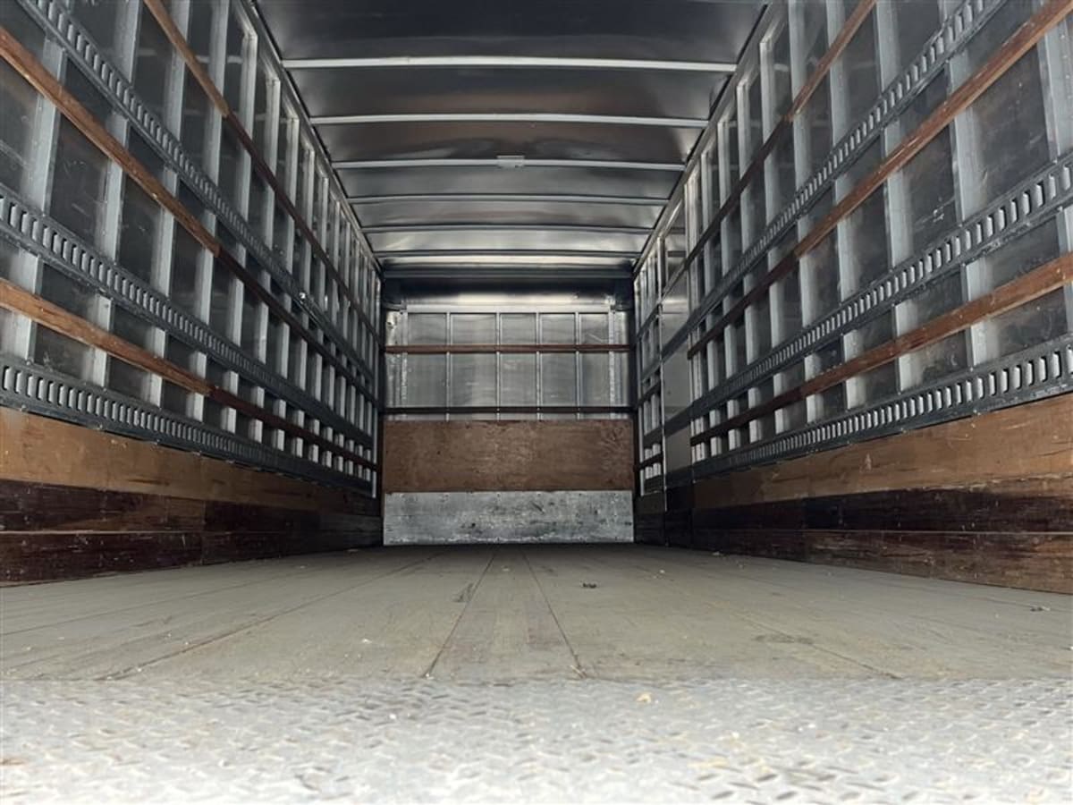 2019 Navistar International 4300 811246