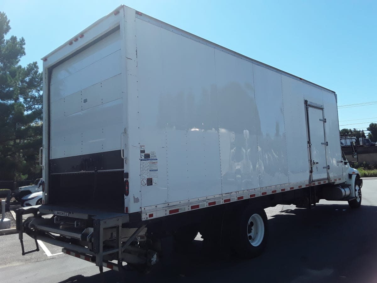 2019 Navistar International 4300 811320